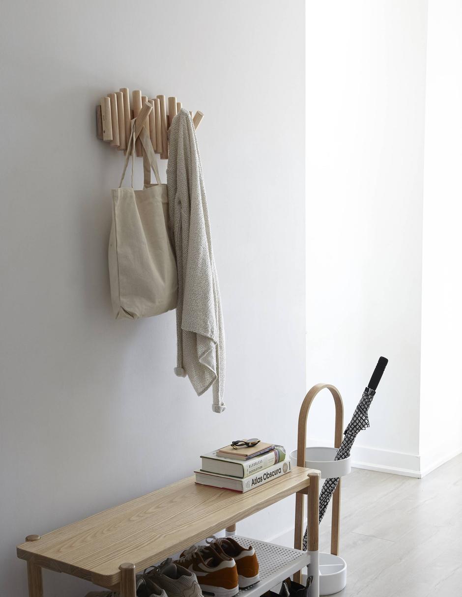 Perchero de pared Umbra de madera 5 ganchos